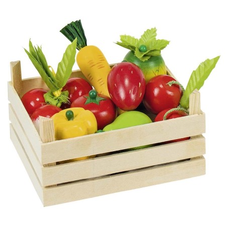Un mélange de fruits et légumes dans une cagette en bois pour jouer à la marchande ou au cuisinier 
