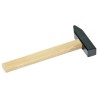 un marteau en bois indispensable pour les bricoleurs en herbe 