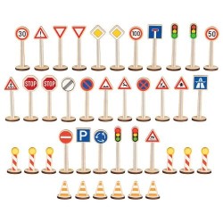 Grand ensemble de panneaux de signalisation en bois - 40 panneaux - 80 élèments